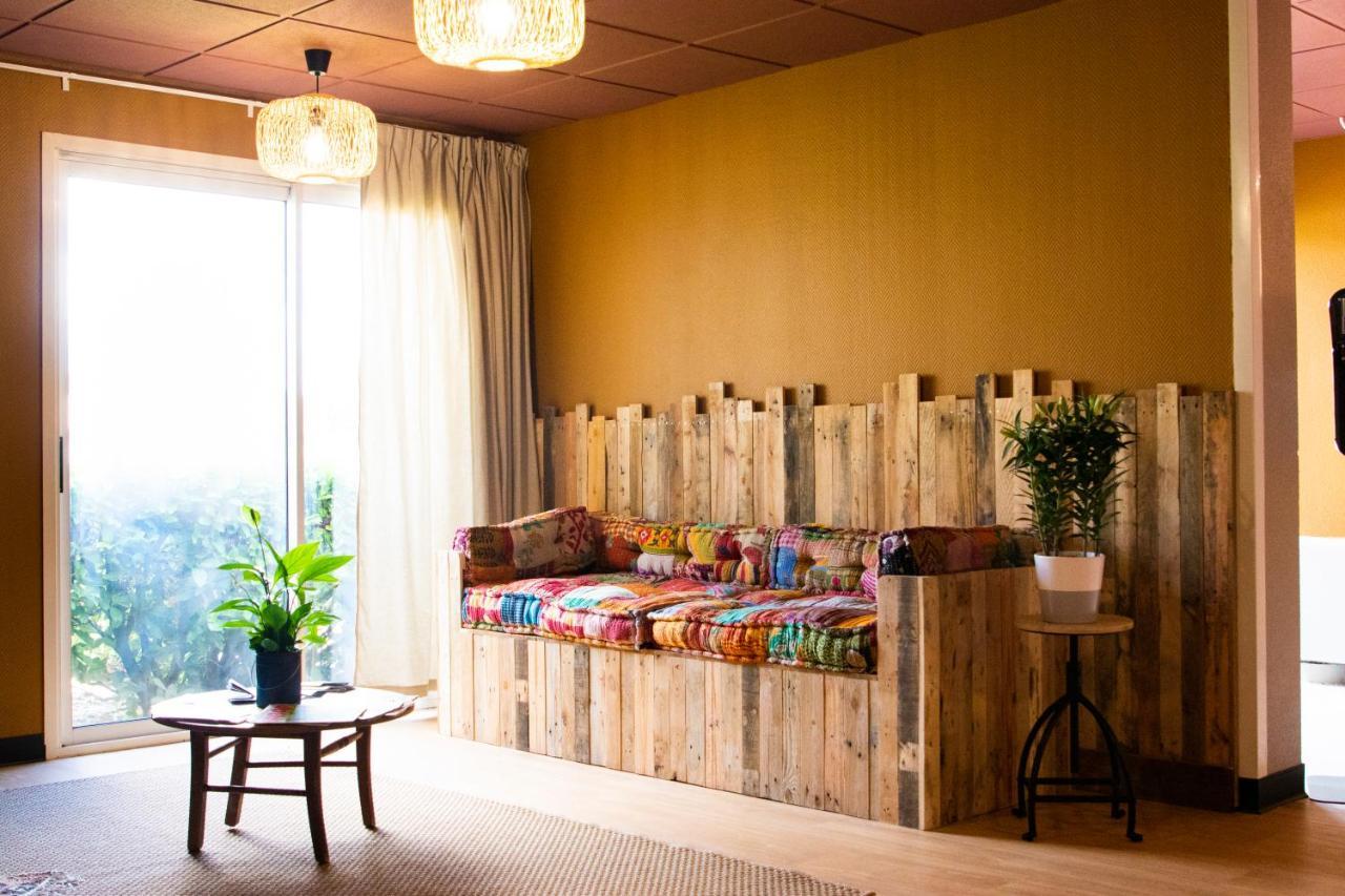 Greet Hotel Castres Saix Saix  Экстерьер фото