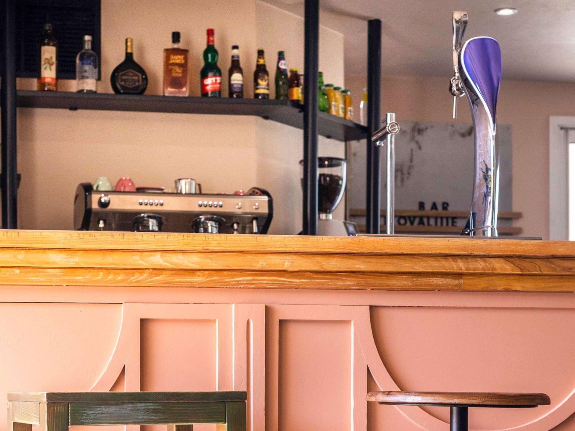 Greet Hotel Castres Saix Saix  Экстерьер фото