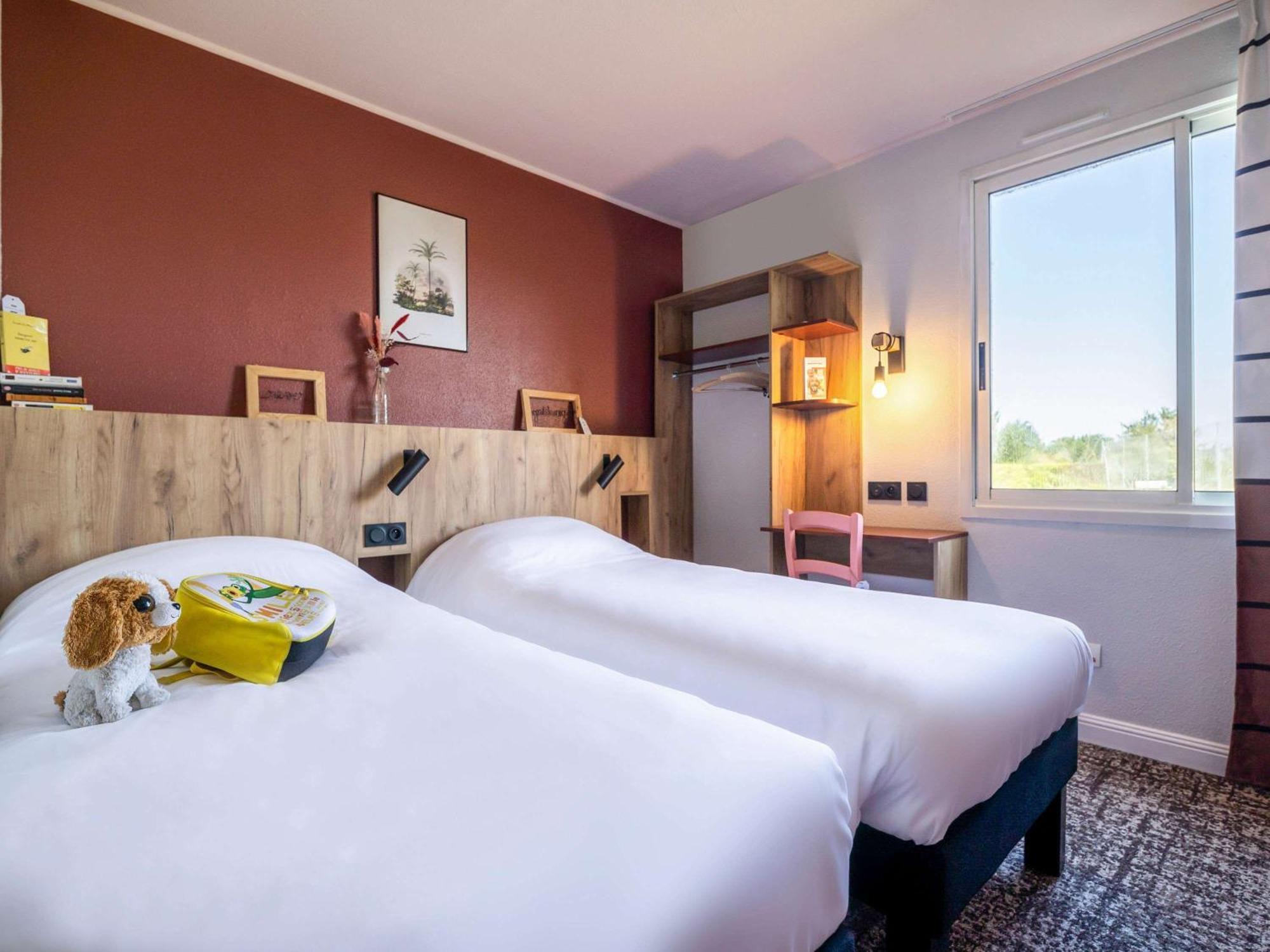 Greet Hotel Castres Saix Saix  Экстерьер фото